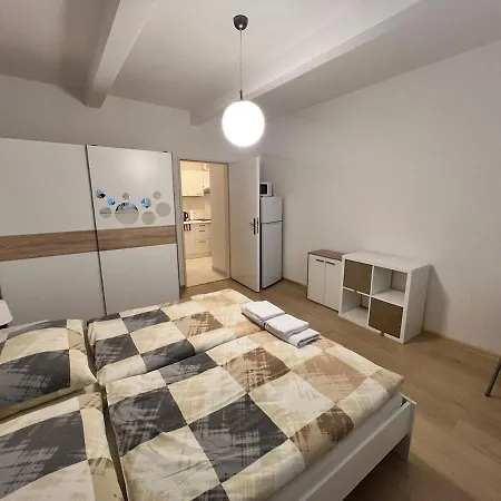 New 10 Minutes From Downtown For 3 People Apartman *